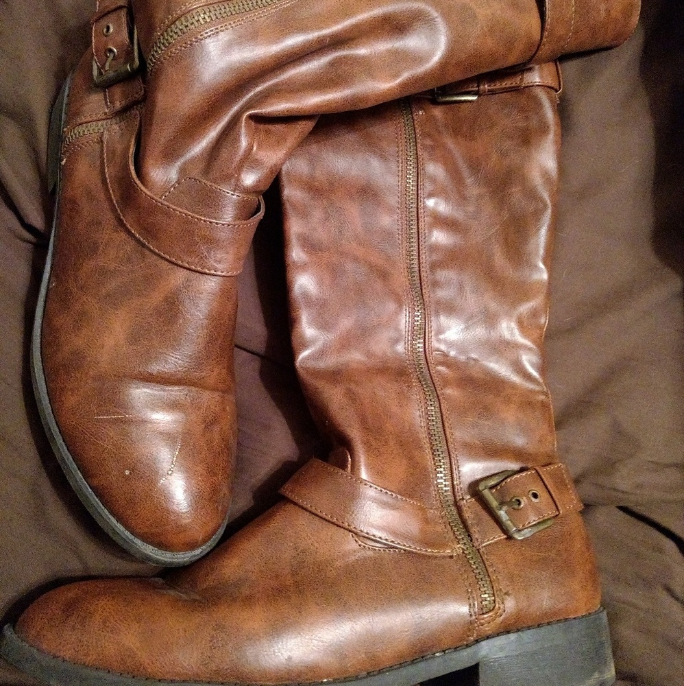 Payless boots size 11